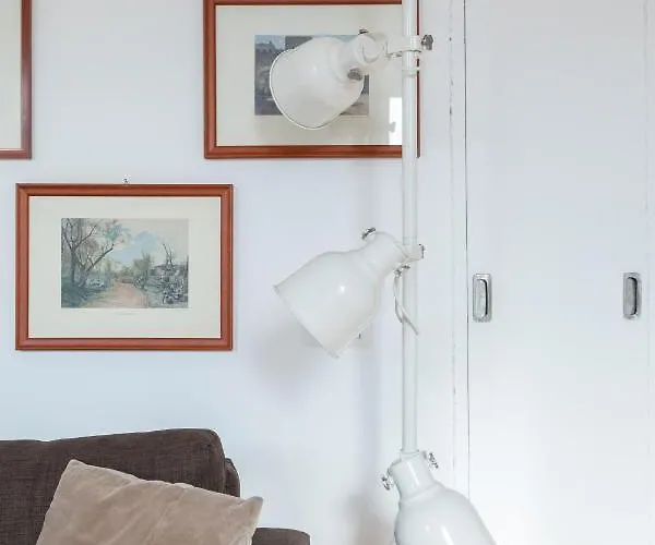 Amazing Penthouse With Private Terrace In Trastevere * רומא