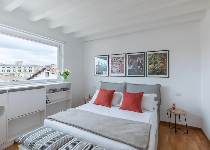 דירה Amazing Penthouse With Private Terrace In Trastevere *