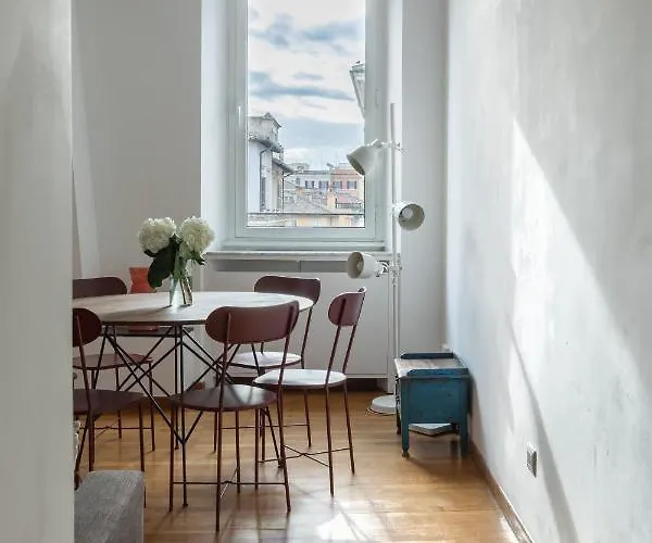 Amazing Penthouse With Private Terrace In Trastevere * רומא