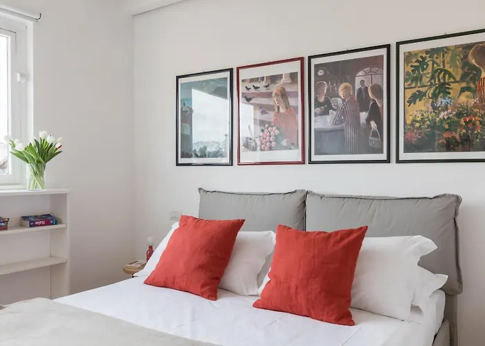Amazing Penthouse With Private Terrace In Trastevere דירה *